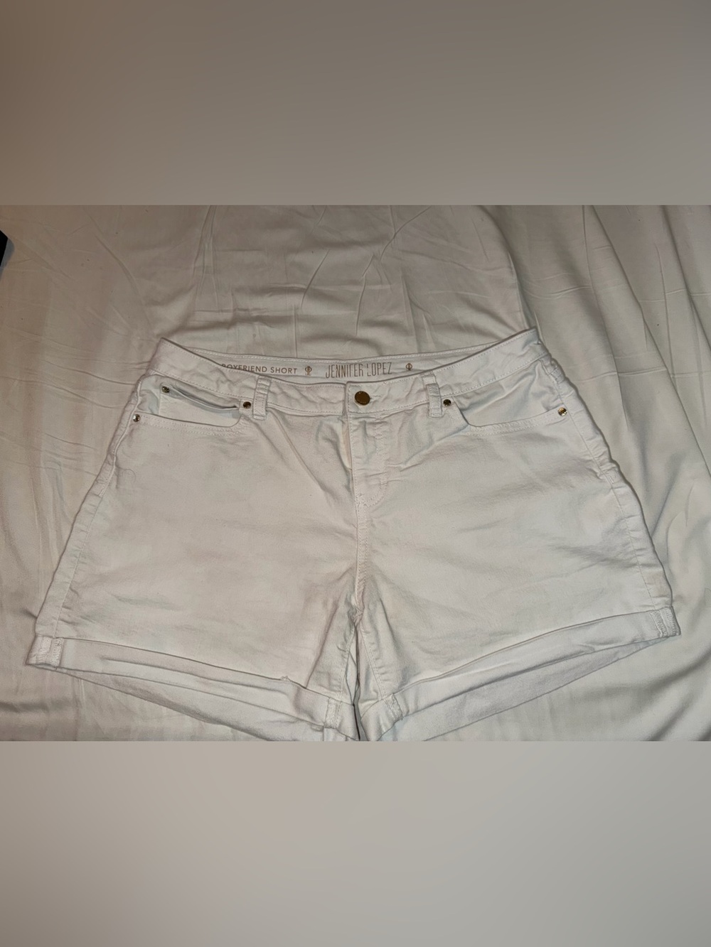Jennifer Lopez White Rolled-Hem Jean Shorts - Picture 2 of 5